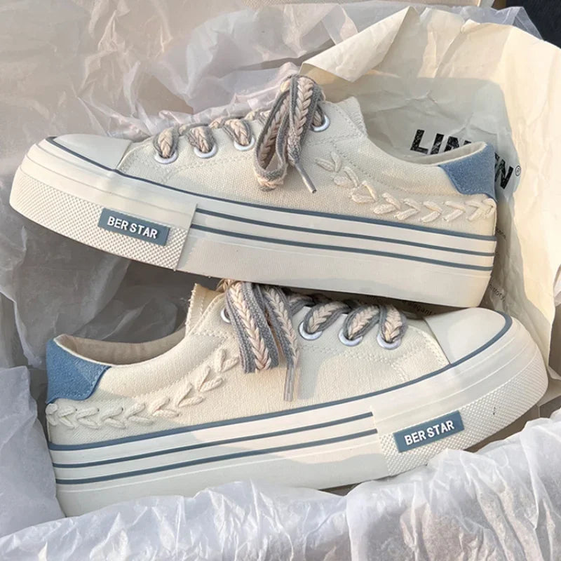 Turnschuhe aus Segeltuch - DeFlorance™